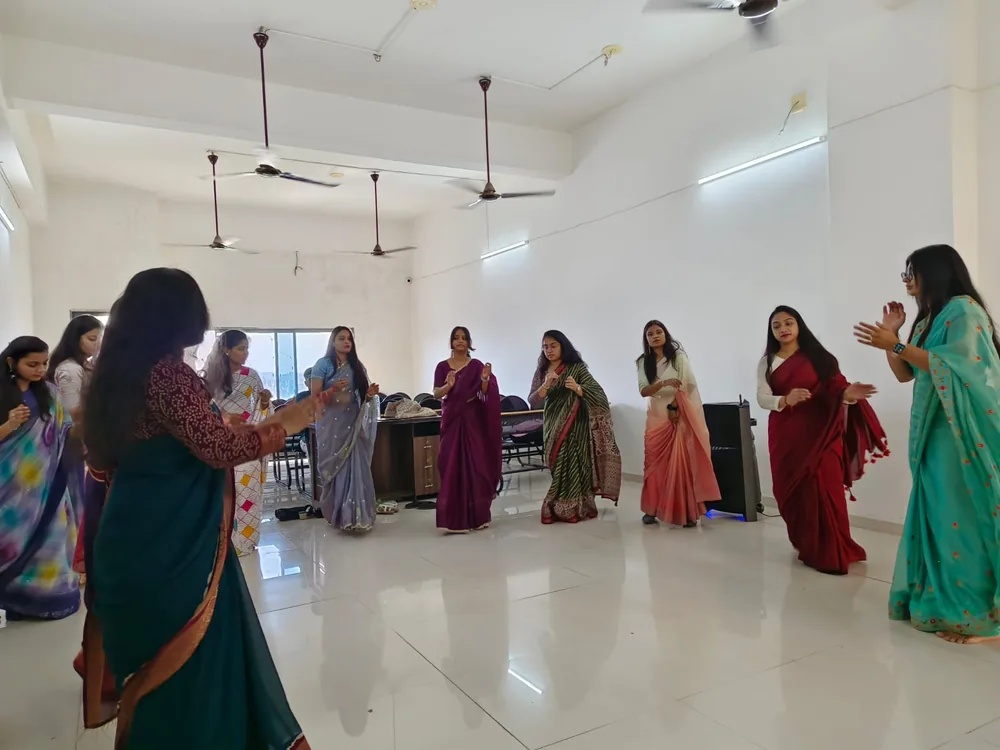 Garba on Traditional Day